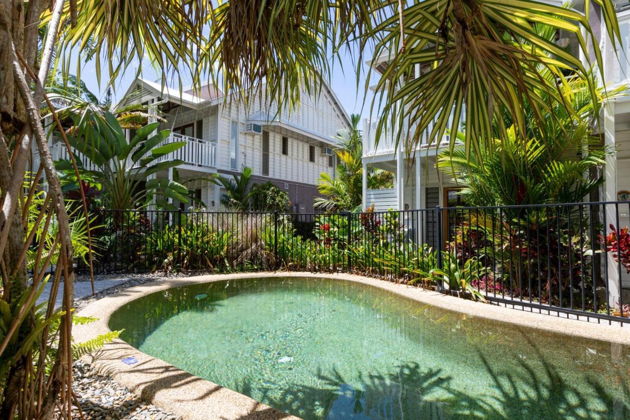 The Queenslander Fullmoon Apartment Port Douglas Exterior photo